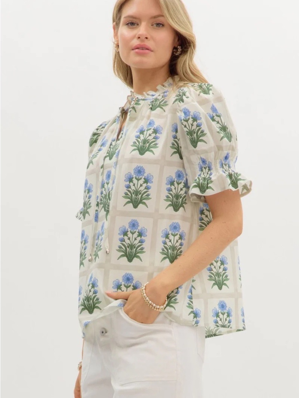 entro Cream Floral Puff-Sleeve Blouse with Blue Blossoms Size S